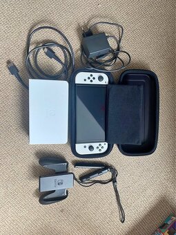 Nintendo Switch OLED - 2