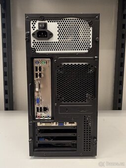 PC skříň Fractal Design Core 1000 bez disku - 2