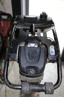 Vibrační pěch WEBER SRV 650 BLACK EDITION - 2