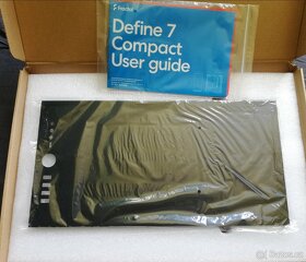 Prodám PC skříň Fractal Design Define 7 Compact Black - 2