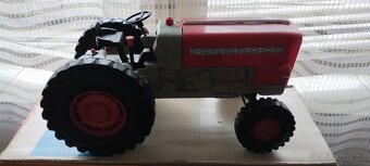 Traktor s vlekem - 2