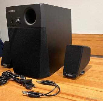 Yamaha Genos Workstation - 76 klávesová klávesnice ve velmi - 2