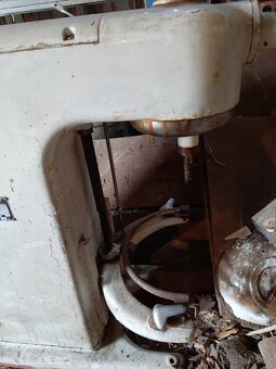 Hnětač/robot Alba RE-20 k repasi - 2