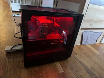 Herní & výkonný desktop: i5‑8400 | RX Vega 56 | 16 GB | SSD - 2