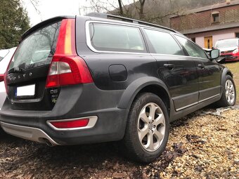 Volvo XC70 D5 (151 kW) AWD Summum, POJAZDNE,2011, SR - 2