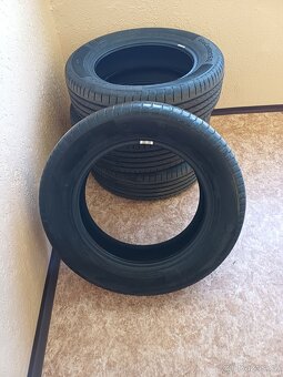Pneu Continental 215/60R 17H nové - 2