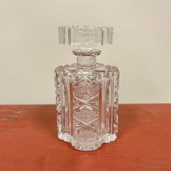 Broušená karafa na whiskey, lahev výška 13cm - 2