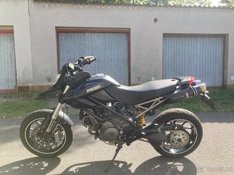 Ducati Hypermotard 796 . r.v.2012 . Pěkný stav - 2