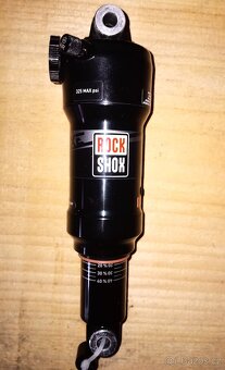 Vzduchový tlumič RockShox Deluxe R - 2