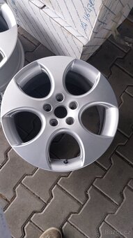 Prodám NOVÉ alu VW 7,7 x 17 et 51 VW Golf Gti - 2