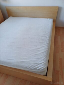 Manželská postel + kvalitní matrace - 2