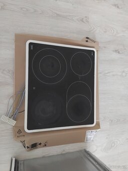 Set - elektrická trouba a varná deska ZANUSSI - 2