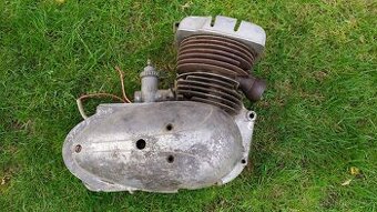 Motor ČZ skútr prase 175 450 - 03 - 2