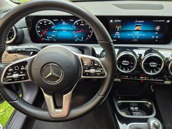 Mercedes-Benz CLA 180 Shooting Brake - 2