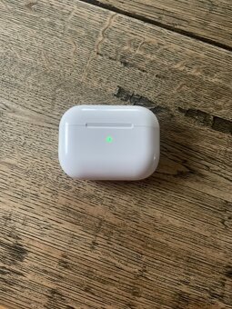 Fake airpods - 2