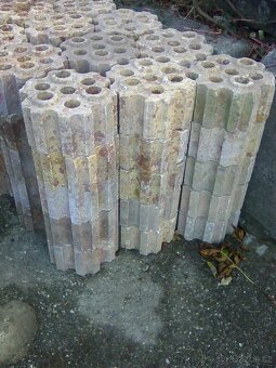 dlažba nebo zatravňovací dlažba - 2