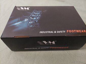 Pracovní boty vel 42 - 2
