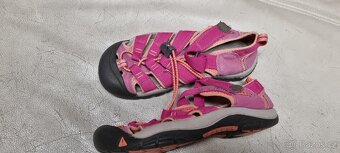 Sandály KEEN růžové vel. 36 / 22,5 cm - 2