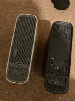 2x xbox 360, 2 pc case a jeden funkcni pc - 2
