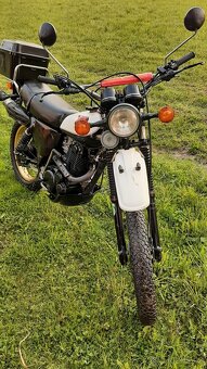 Yamaha XT 500 r.v. 1980 silvertank doklady - 2