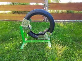 Stojan na motorky - 2