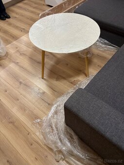 Konferenční stolek - 2