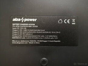 Nová nabíječka baterií AlzaPower AP820B - 2