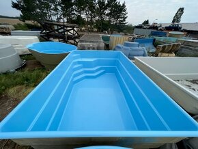 Bazén sklolaminát - néé plast - 4,5m x 3,0m x 1,5 m - 2