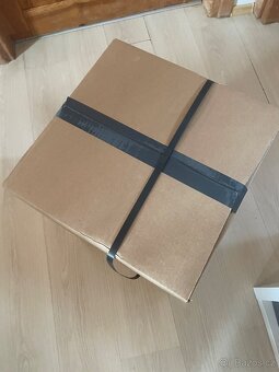 Prodám NEROZBALENÝ Thermomix 6 limitovaná edice SNow White - 2