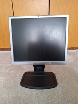 Monitor HP L1940T 19 " barevný - 2