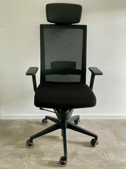 Zdravotní kancelářská židle Adaptic Evora - TOP STAV - 2