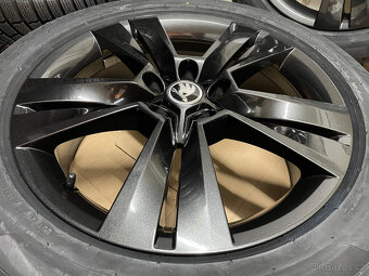 KAROQ 4x4 NOVÁ ZIMNÍ SADA MYTIKAS 225/50/18 99H XL DOT 2024 - 2