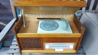 Rádio Tesla 1026 A Sonáta - 2
