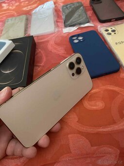 Iphon 12 pro max - 2