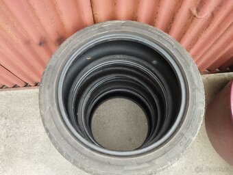 245/45 R19 102V Laufenn - letní sada, 4 kusy - 3-4 mm - 2