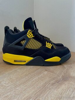 Jordan 4 yellow thunder 42,5 - 2