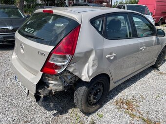 Hyundai I30 1,6 2011 edice Trikolora 1.majitel - 2