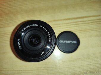Objektiv Olympus Zuiko Pancake - 2