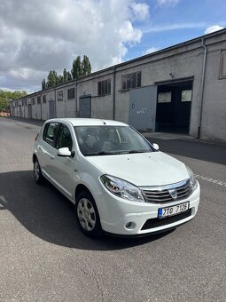 Dacia Sandero - 2