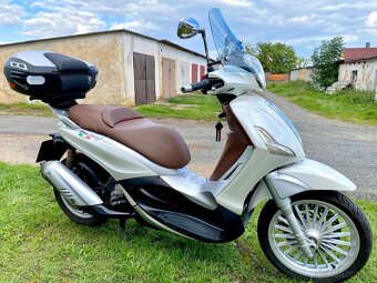 Scooter Piaggio Beverly 300 ie - 2
