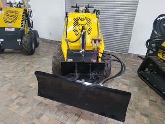 Adaptér pro smykové nakladače Dabaki (vč.DPH) - 2