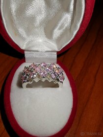 Dámský prsten s růžovými zirkony - 2