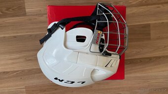 Helma CCM FL40 velikost S - 2