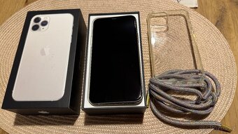IPhone 11pro 64GB stříbrný, top stav - 2