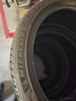 Michelin Pilot Aplin 5 dvourozměr 245x35R20 a 295x30R21 - 2