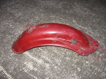 Zadní blatník Jawa - 2
