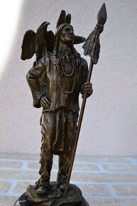 Bronzová socha - INDIÁN - INDIÁNSKÝ NÁČELNÍK - 2