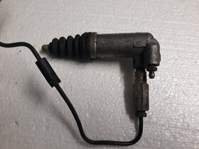 Pomocný spojkový válec Audi A4 B5 2,6 Quatro 110kw V6 94-99 - 2