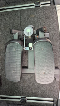 Posilovací stroj Swing stepper - 2