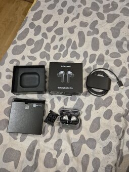 Samsung Galaxy buds 3 pro stříbrné - 2